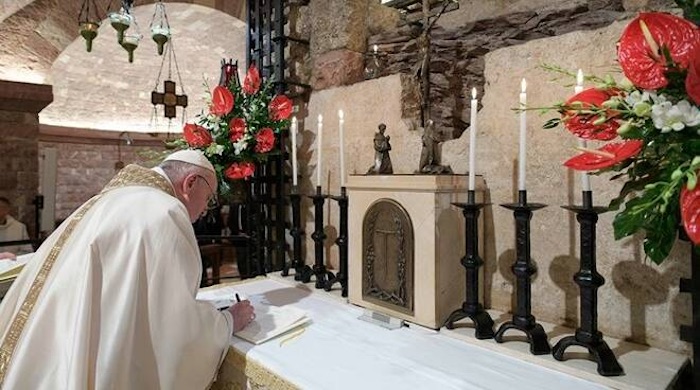 "Un ponte tra Illuminismo e Cattolicesimo", Massimo Cacciari sull'Enciclica di Papa Francesco