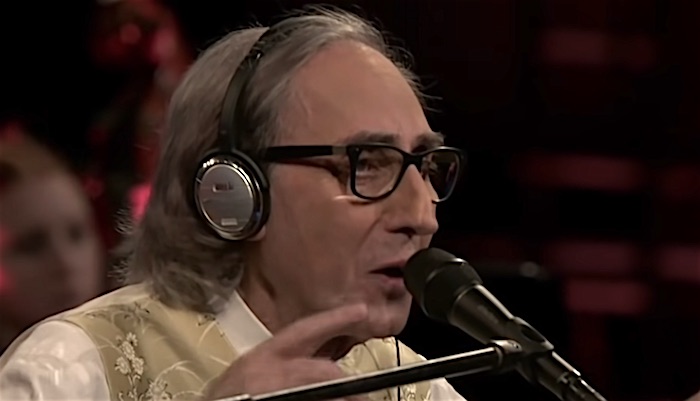 La scomparsa di Franco Battiato. Non un cantante ma una orchestra, non un poeta colto ma un mistico