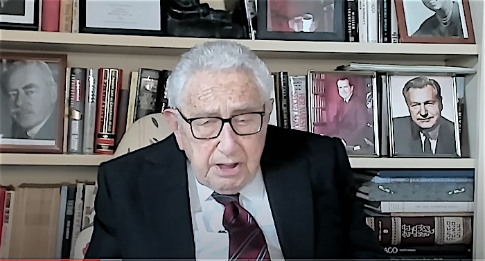 "America e Cina devono imparare a convivere", Henry Kissinger spiega come evitare la terza guerra mondiale