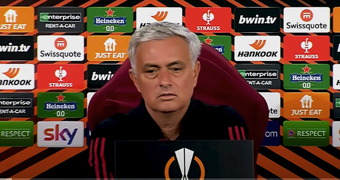 José Mourinho: uno stile vincente e una leadership che trascende lo sport