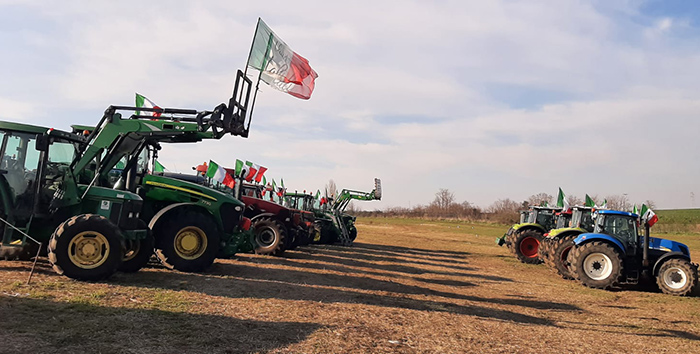 La protesta degli agricoltori, i trattori verso la Capitale