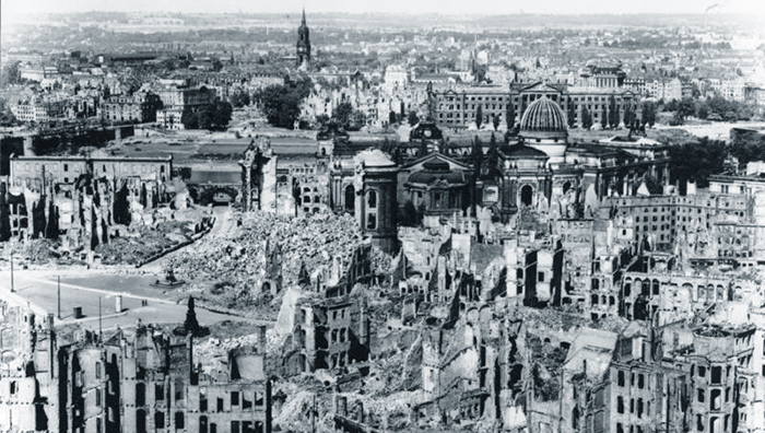 Ottant’anni fa il bombardamento di Dresda, pagina della storia a lungo ignorata