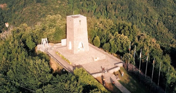 L'anniversario dell'eccidio di Sant'Anna di Stazzema. Mattarella: "una ferita indelebile impressa nella nostra storia"