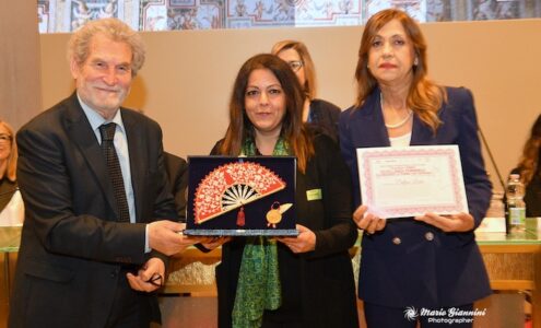 Delfina Licata, la voce che racconta l’altra Italia nel mondo