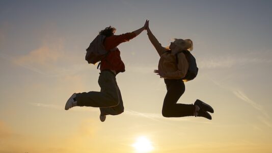 La Felicità: un’immaginazione dove la mente dorme nel dolore