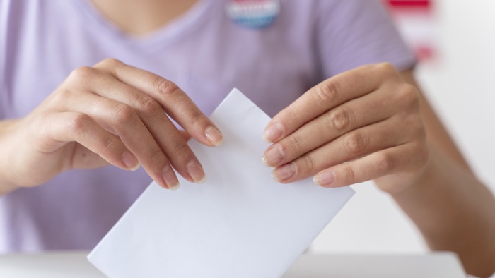 Riforma della legge elettorale: liste bloccate o liste basate sul voto di preferenza o una via di mezzo